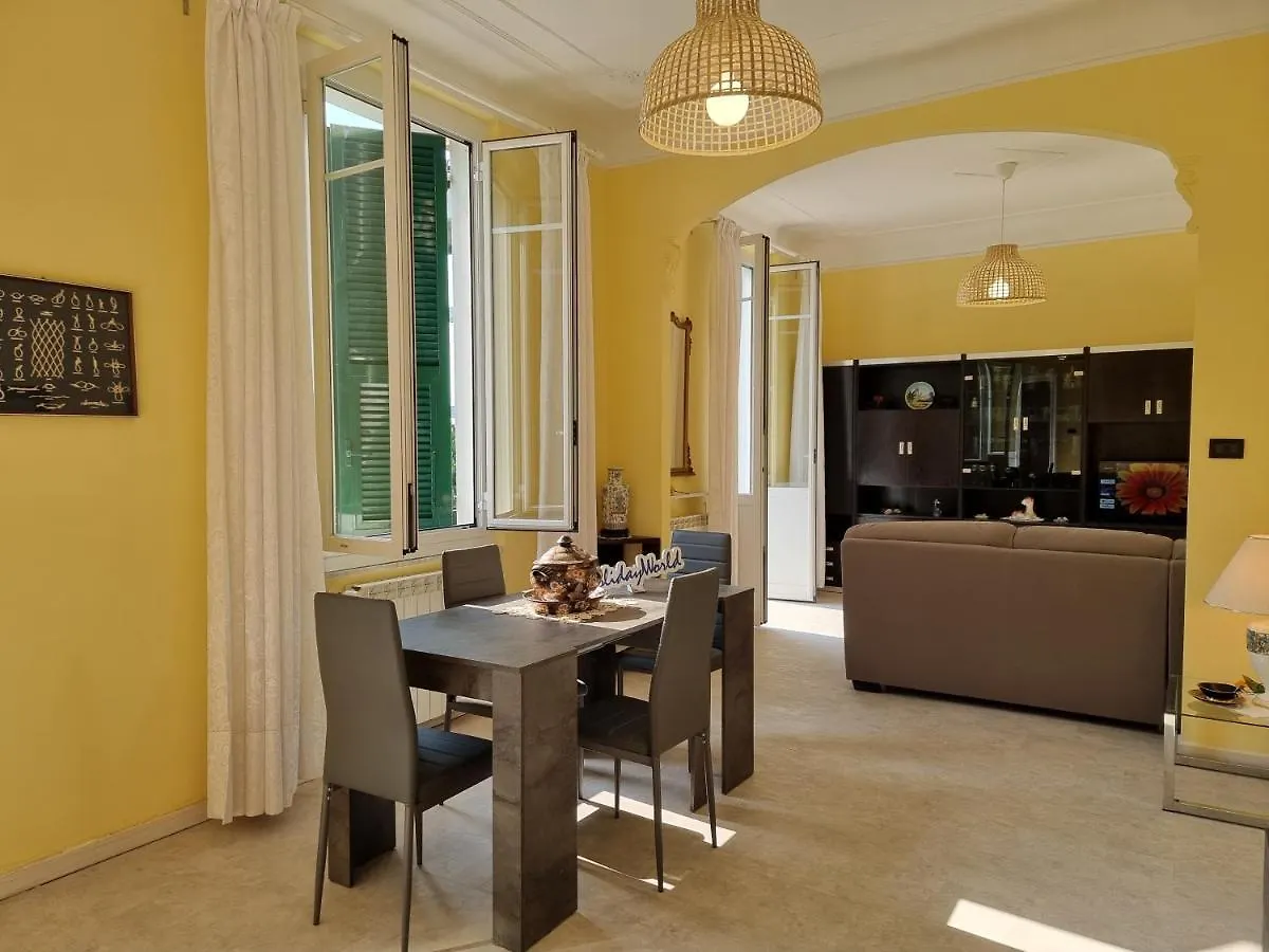 Casa Boba By Holiday World Apartment Varazze 0*,